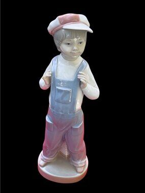 Lladro Figurine "Boy from Madrid"  Porcelain Handcrafted Spain Vintage Collectib
